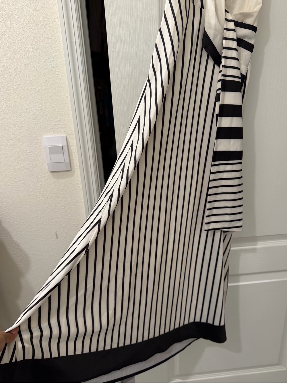 Commense Black and White One-Shoulder Striped Midi Dress - Picture 6 of 11
